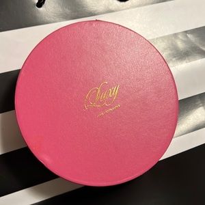 Luxy Hair Extensions: 16 inch Dirty Blonde Highlight Clip-ins. Never been used.